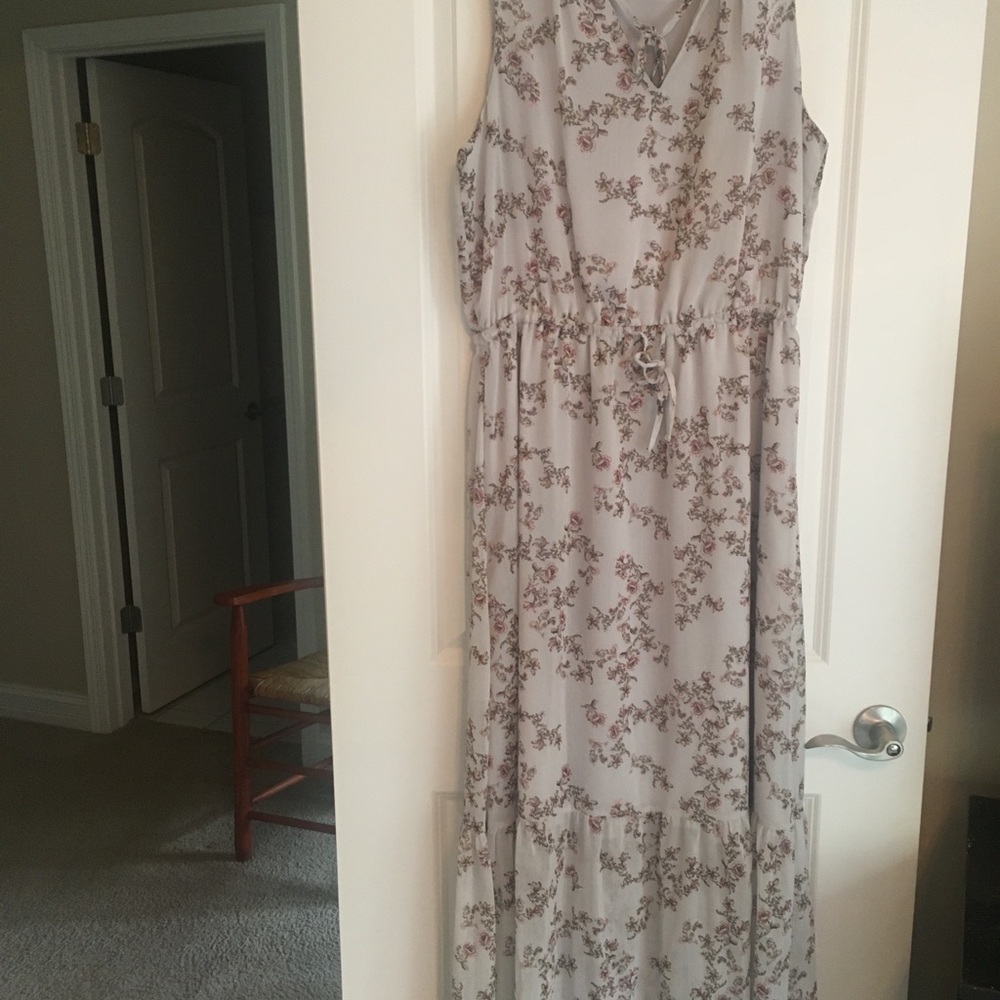 Maxi dress blue & beige floral-chiffon